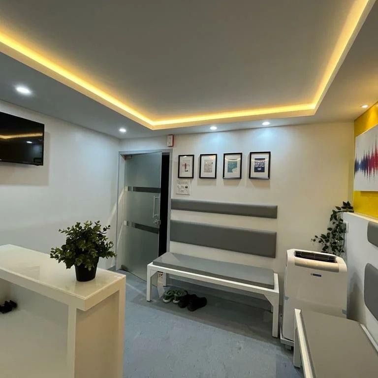 State of the Art Multi-Speciality Dental Clinic lead by Master Dentist, Dr. Aatish D. Shah. He has done his masters in Prosthodontics and Implantology, specialising in Smile Designing, Cosmetic & Laser Dentistry. The Doctor is also a Faculty in various Institutes all over India and is also Ex-Faculty at Indian Dental Association and current faculty at AAE, Bengaluru.
At Dental Art Clinic, we give all possible dental services like Caps/Crowns, Dentures, Braces, Implants, Smile designing, Root Canal, Oral and Maxillo-Facial Surgery, Extraction, Laser Dentistry, Etc. Come to us for a wholesome and almost pain free dental experience catered for individual needs and complaints